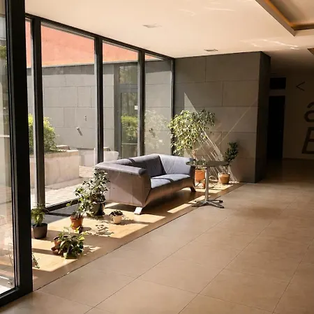 Luxury Marina With River View Apartament Praga